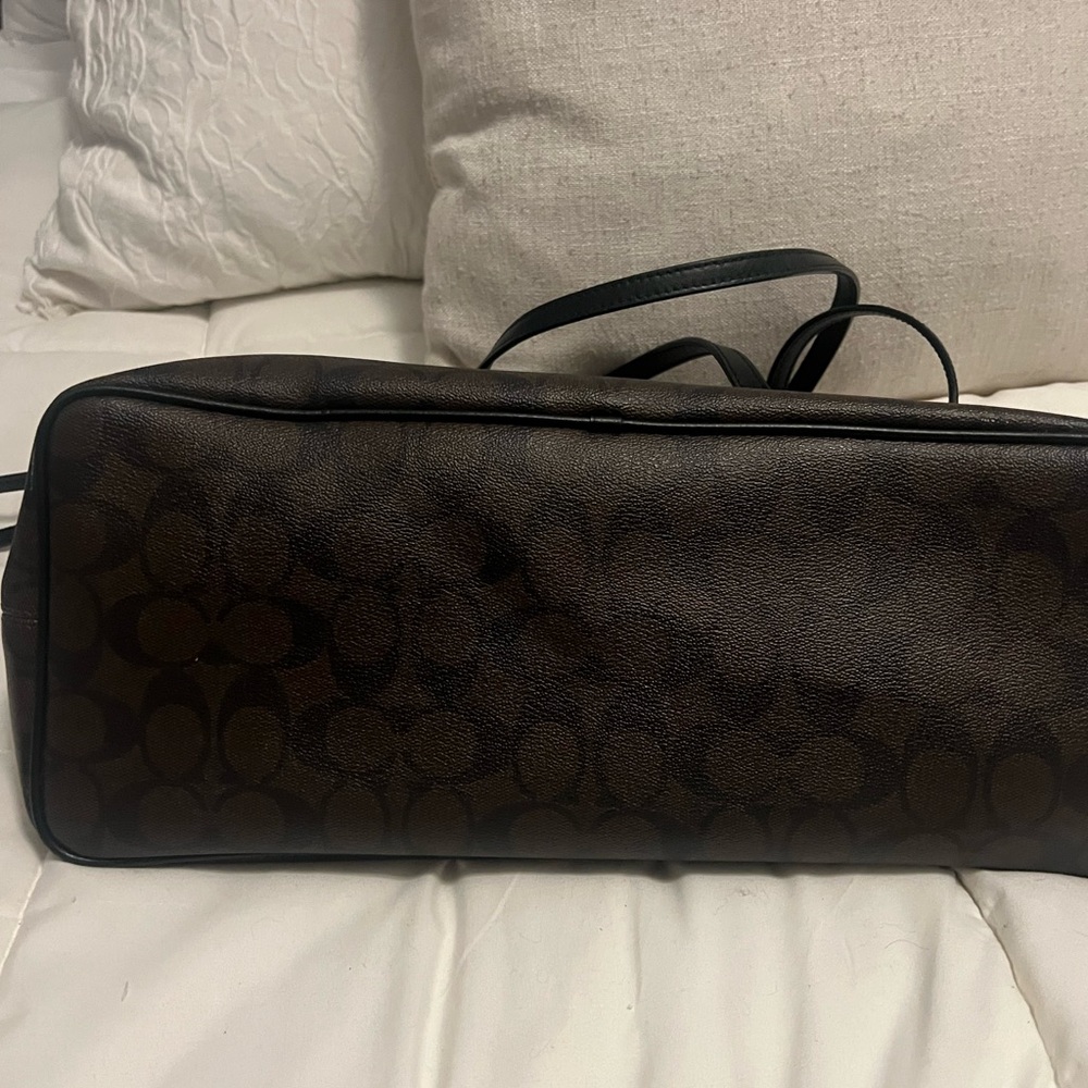 COACH Signature Canvas Tote Bag in Dark Brown/Black - Picture 3 of 4